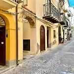 Apartment Casa Marzia By Housilia Cefalu