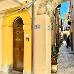 Casa Marzia By Housilia Cefalu