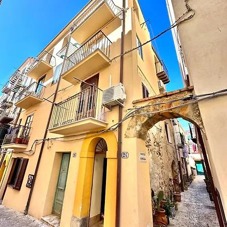 Appartamento Casa Marzia By Housilia Cefalù