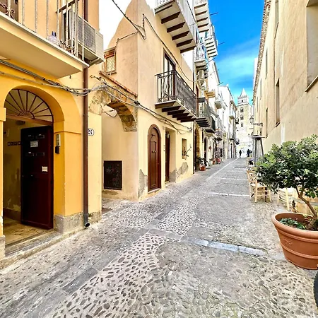 Casa Marzia By Housilia Apartamento Cefalù