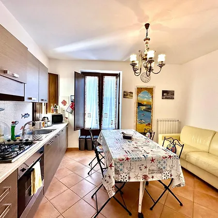 Apartment Casa Marzia By Housilia