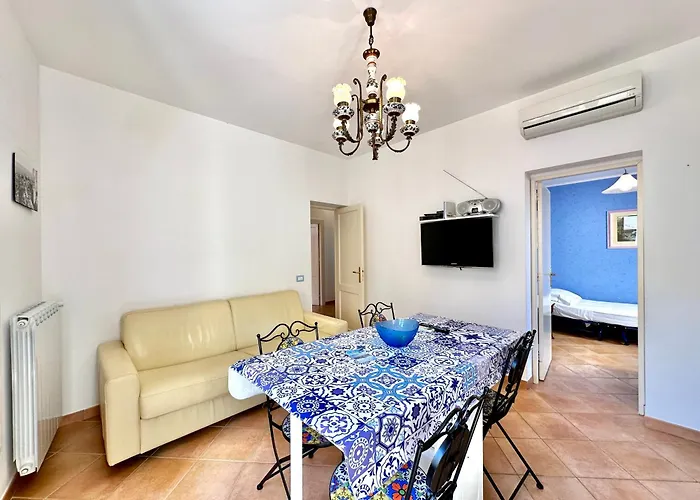 Apartment Casa Marzia By Housilia Cefalu