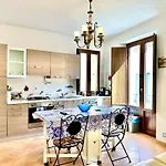 Casa Marzia By Housilia Lägenhet Cefalù