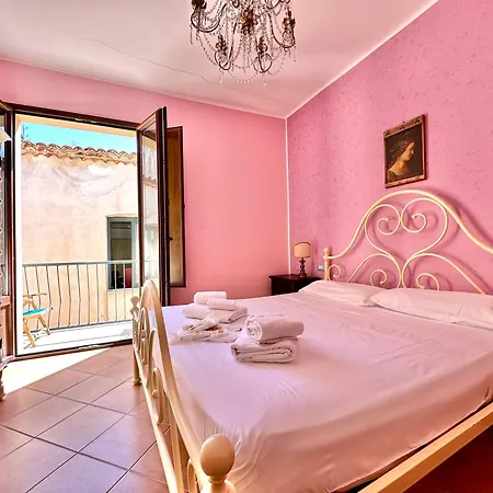 Casa Marzia By Housilia