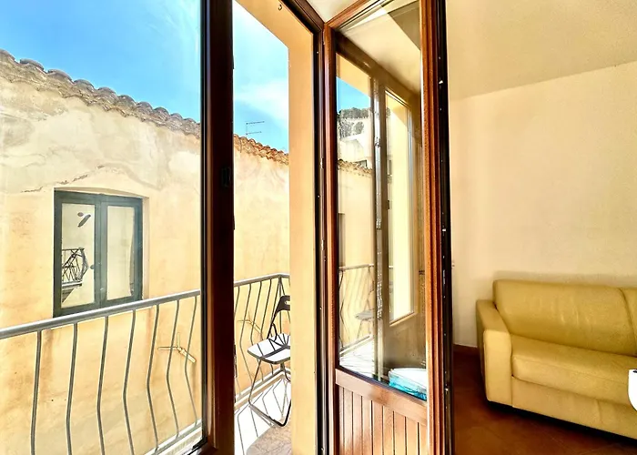 Daire Casa Marzia By Housilia Cefalù