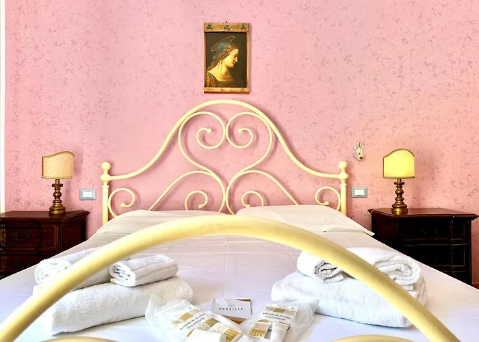 Casa Marzia By Housilia Чефалу