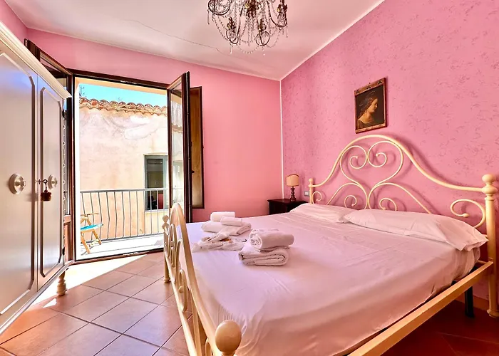 Casa Marzia By Housilia